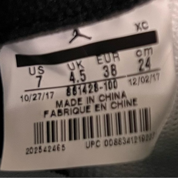 Jordan 1 Retro High OG NRG Igloo 2017 - Picture 5 of 6